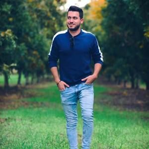 Meet your Posher, Amir